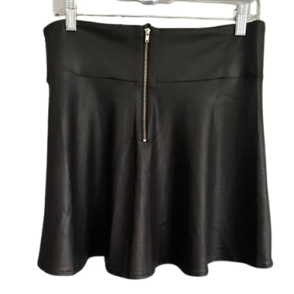 Pleather Skater Skirt Forever 21 - Picture 9 of 13